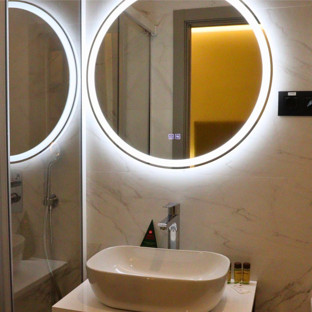 Hostal La Rua-Montera Madrid Eksteriør billede