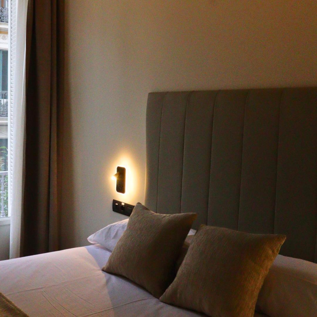 Hostal La Rua-Montera Madrid Eksteriør billede