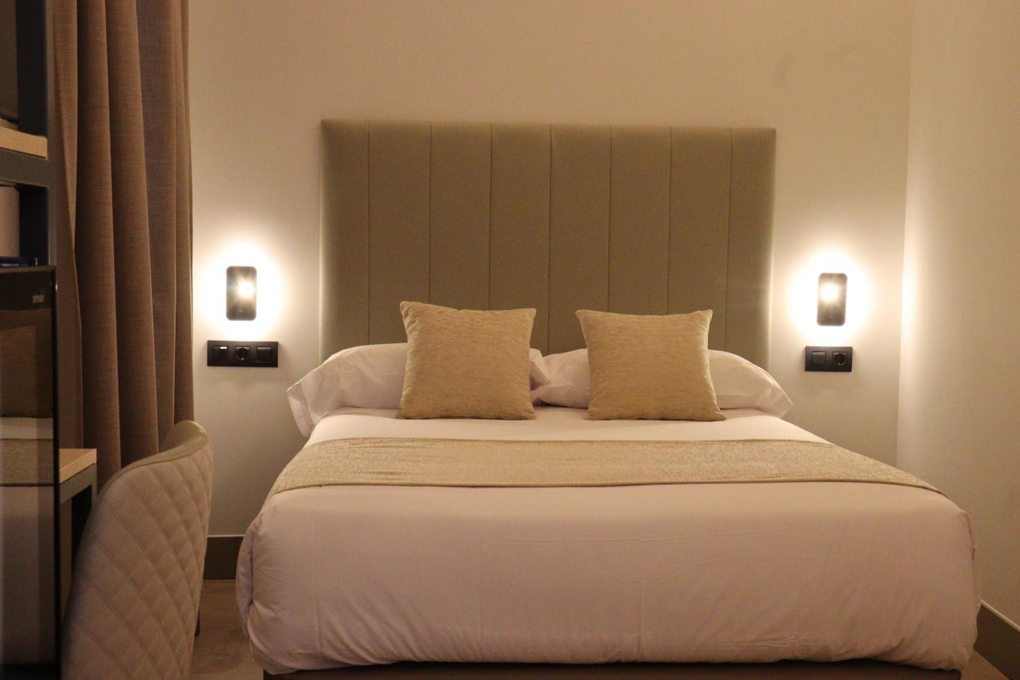 Hostal La Rua-Montera Madrid Eksteriør billede